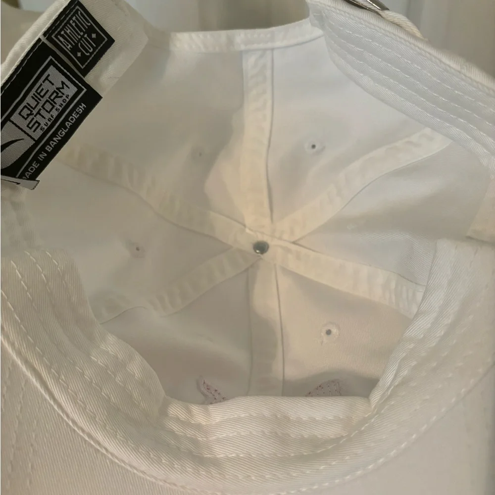 THE QUIET STORM White Hat *NWOT*